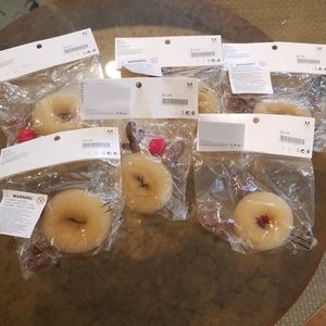 Holiday donut for hair